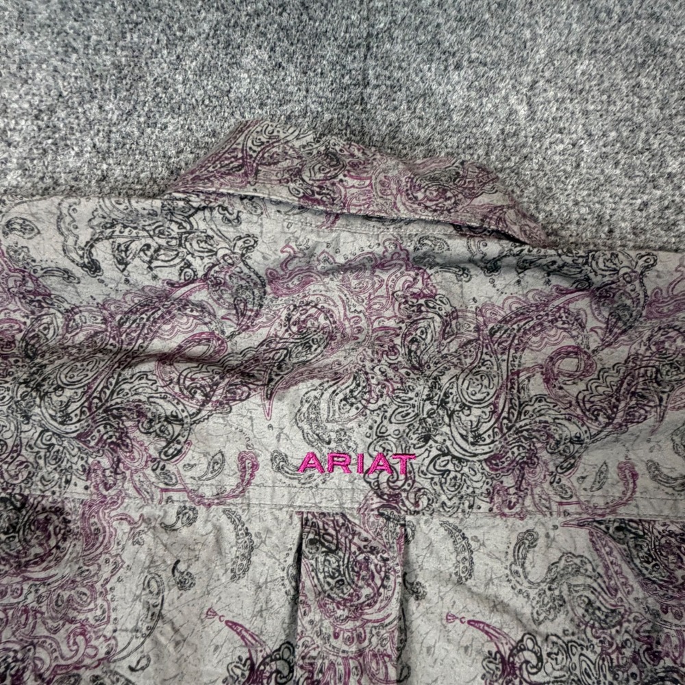 VTG Ariat Womens Size Small Fitted Paisley Western Button Down Shirt Grey Purple - Picture 6 of 7